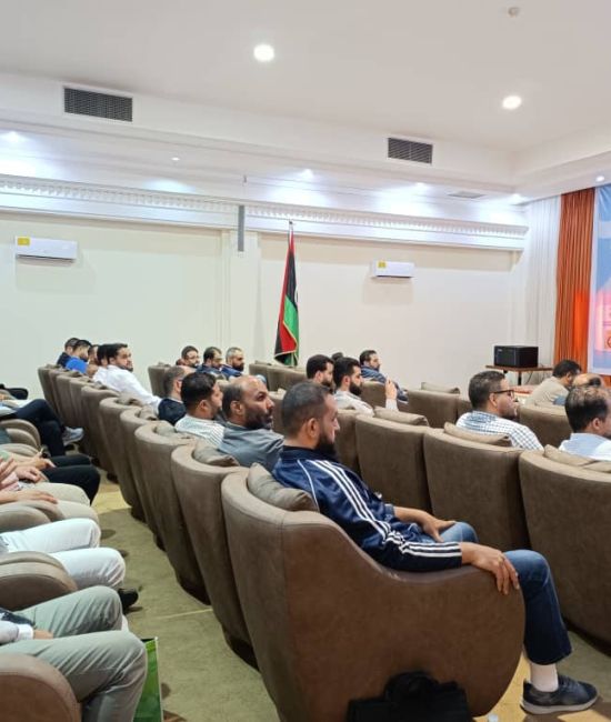 الدورة التدريبية  لأساسيات ومهارات زراعة المفاصل الاصطناعية للركبة